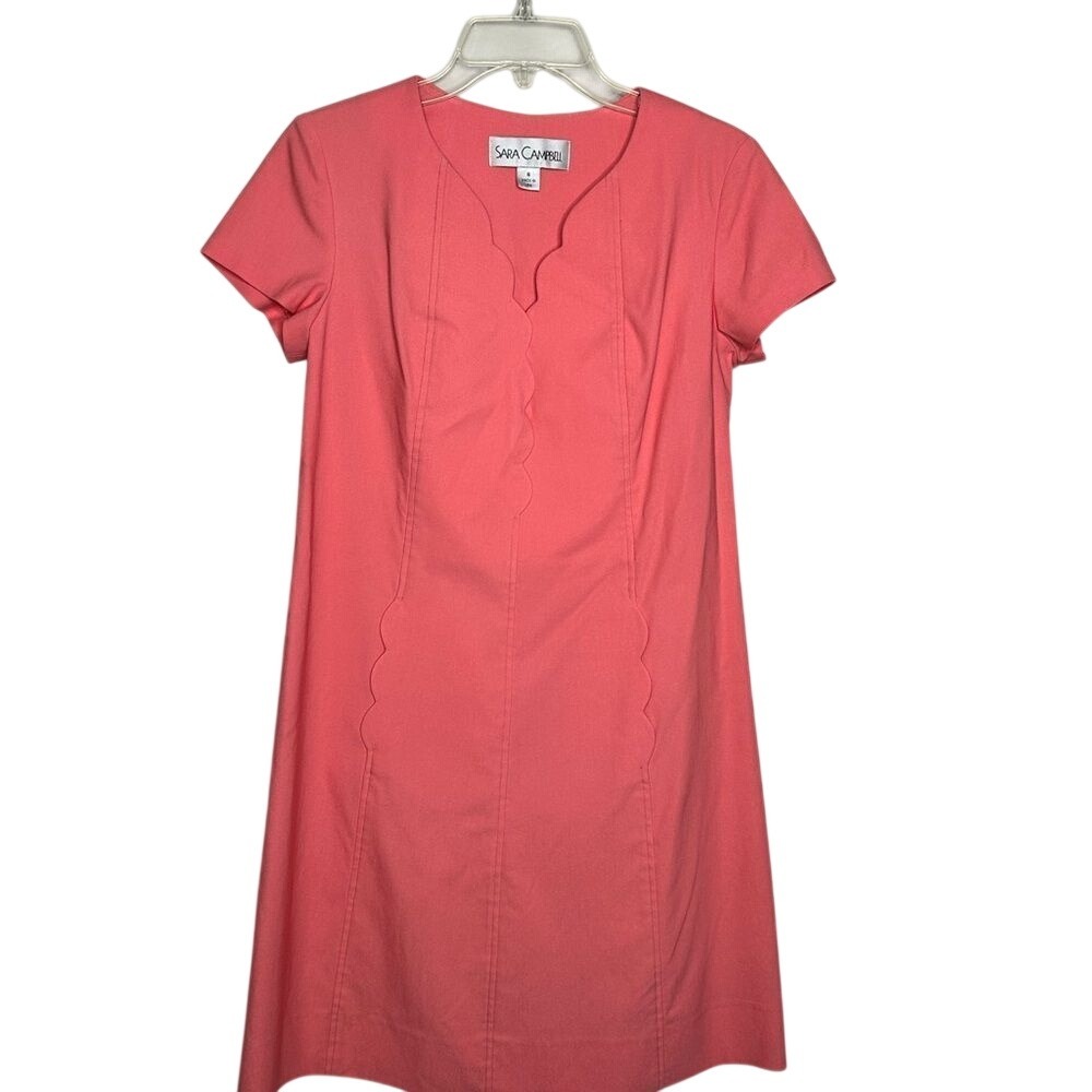 Sara Campbell Coral Pink Scalloped V-Neck Sheath Dress Sz 6 Made in USA